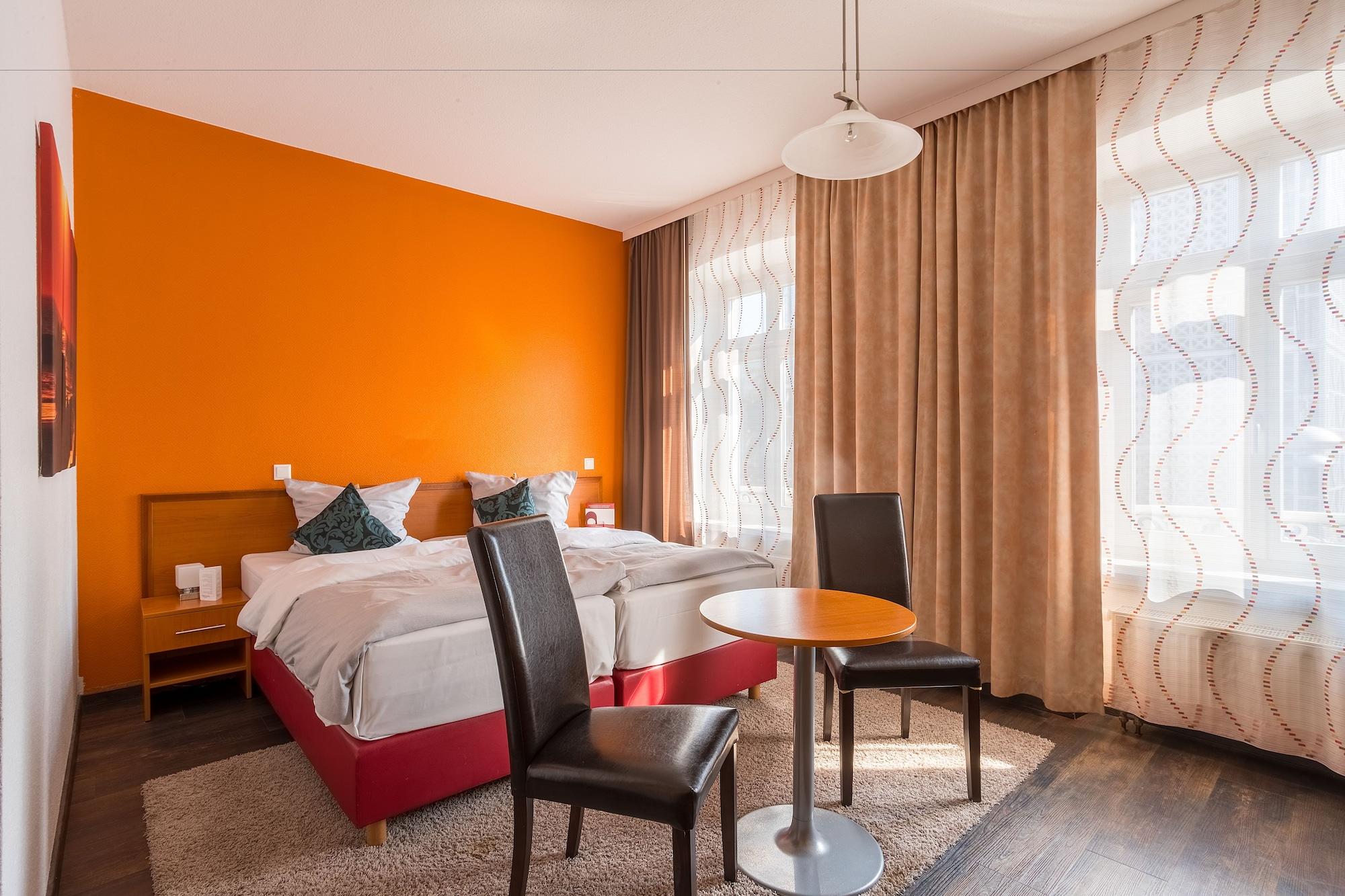 Hotel Bayrischer Hof Χαϊδελβέργη Εξωτερικό φωτογραφία