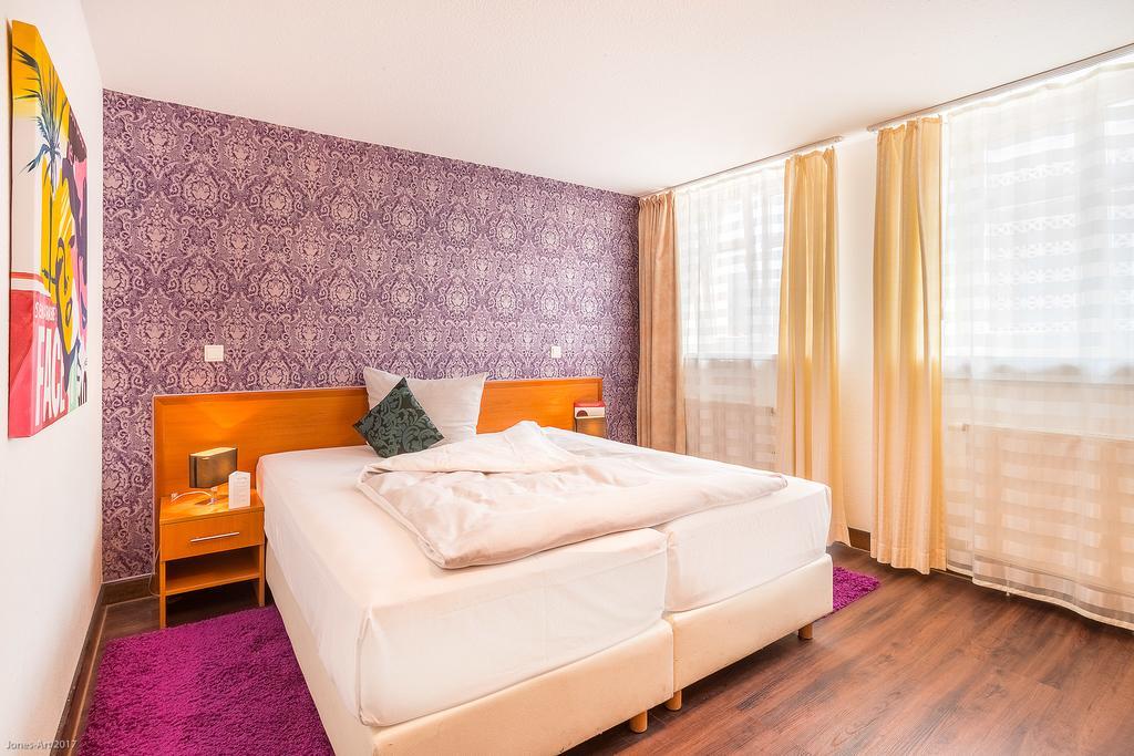 Hotel Bayrischer Hof Χαϊδελβέργη Εξωτερικό φωτογραφία