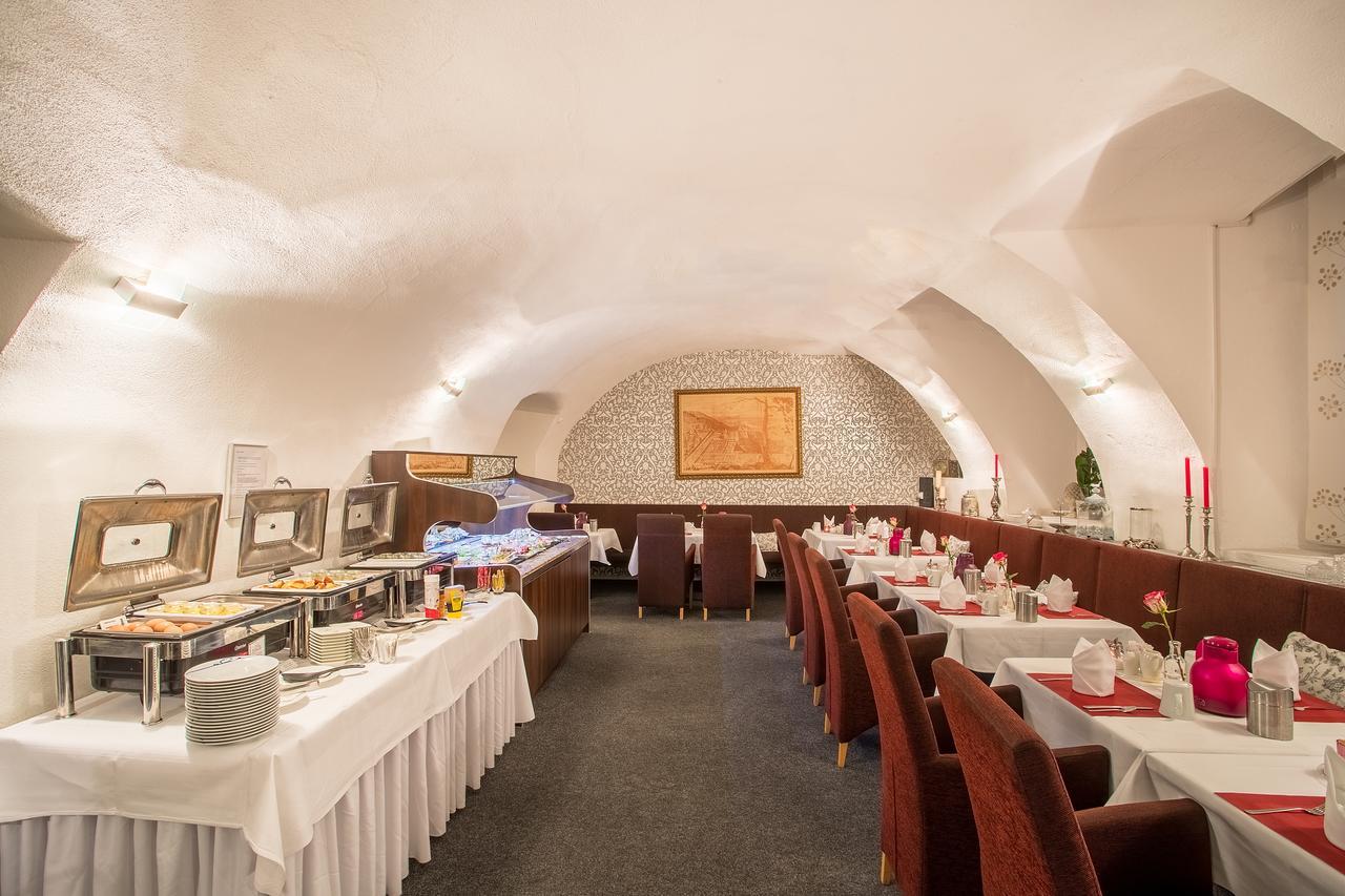 Hotel Bayrischer Hof Χαϊδελβέργη Εξωτερικό φωτογραφία