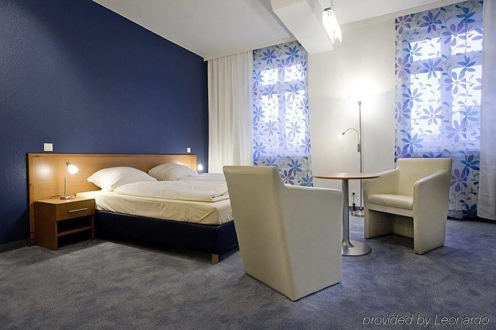 Hotel Bayrischer Hof Χαϊδελβέργη Εξωτερικό φωτογραφία